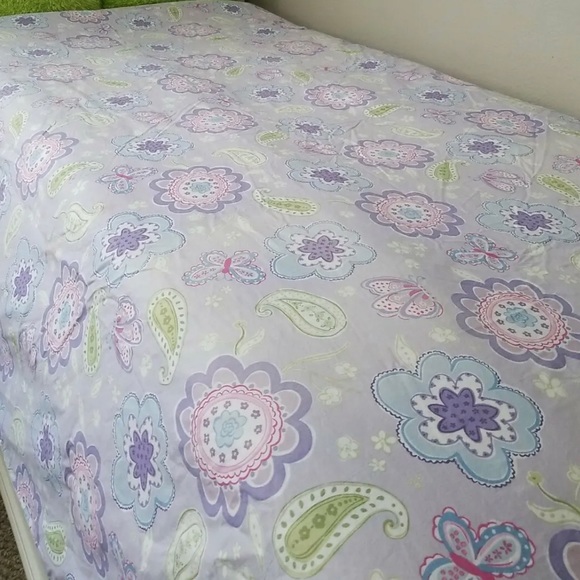 Pottery Barn Kids SAMANTHA Twin
Duvet Cover Lavender - Picture 2 of 7